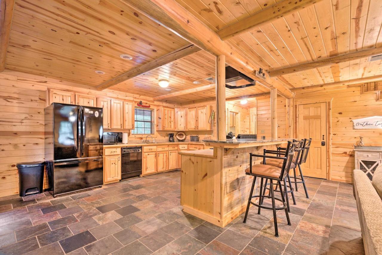 Broken Bow Retreat On 2 Acres With Hot Tub And Deck!ヴィラ エクステリア 写真
